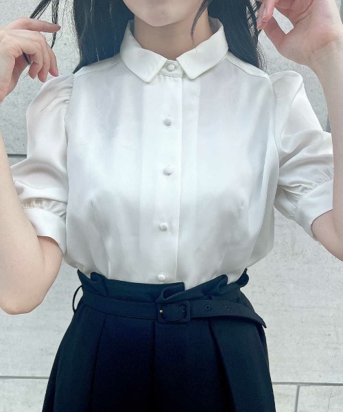 an another angelus(アンアナザーアンジェラス)の「スカーフ風ラッフルリボンタイ付きブラウス(シャツ/ブラウス・レディース・オフホワイト/ライトベージュ・FREE)」の4枚目の写真