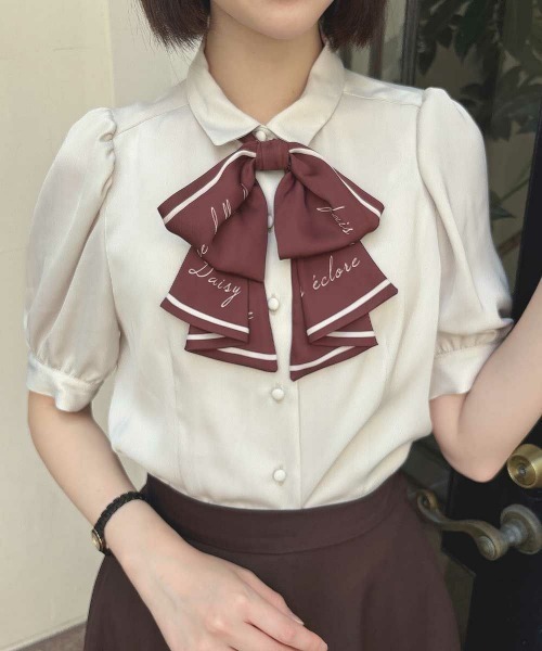 an another angelus(アンアナザーアンジェラス)の「スカーフ風ラッフルリボンタイ付きブラウス(シャツ/ブラウス・レディース・オフホワイト/ライトベージュ・FREE)」の6枚目の写真