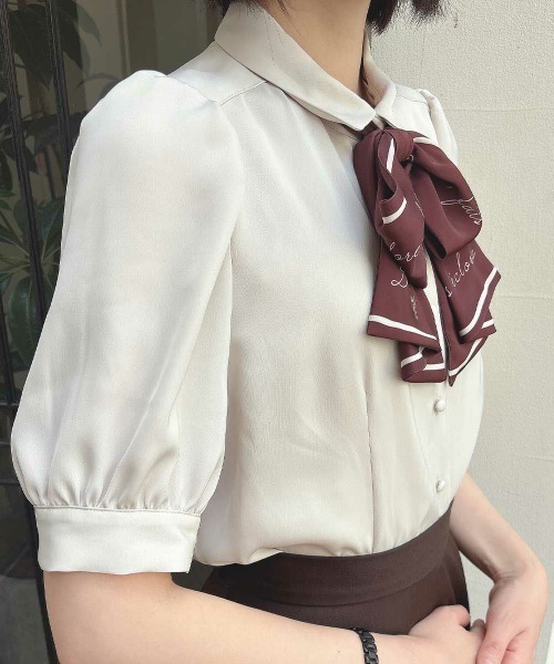 an another angelus(アンアナザーアンジェラス)の「スカーフ風ラッフルリボンタイ付きブラウス(シャツ/ブラウス・レディース・オフホワイト/ライトベージュ・FREE)」の11枚目の写真