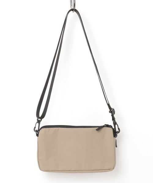 OMCC(オーエムシーシー)の「Minimal Sling - ミニマルスリング(ボディバッグ/ウエストポーチ・レディース・ターコイズブルー/マスタード/グレー系その他/パープル系/アイボリー系/ブラック・ONE SIZE)」の7枚目の写真