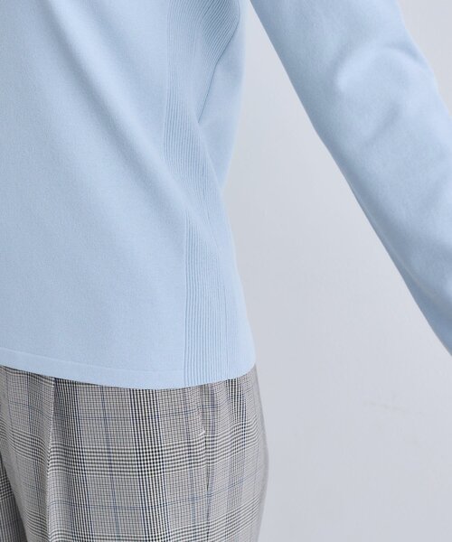 INDIVI（インディヴィ）の「【洗える】Vネックコンパクトニット（ニット/セーター・レディース・オフホワイト/サックスブルー/ブラック・05/34/38/13/15 ）」の18枚目の写真