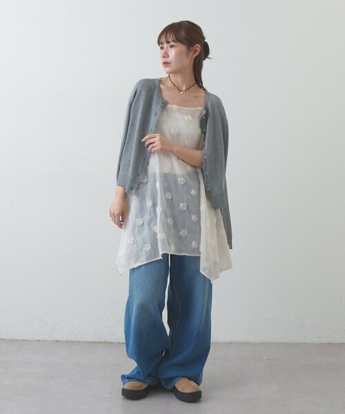 DISCOAT（ディスコート）の「【umm./WEB限定】立体フラワーキャミチュニック（シャツ/ブラウス・レディース・ブラック/アイボリー・FREE）」の9枚目の写真