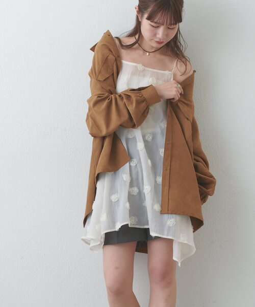 DISCOAT（ディスコート）の「【umm./WEB限定】立体フラワーキャミチュニック（シャツ/ブラウス・レディース・ブラック/アイボリー・FREE）」の16枚目の写真