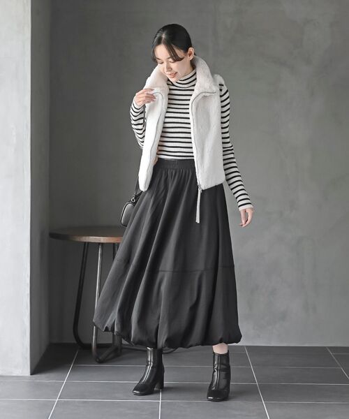 rps（アールピーエス）の「フェイクファーＷジップベスト（ベスト・レディース・チャコールグレー/モカ/ベージュ/アイボリー・フリー）」の14枚目の写真