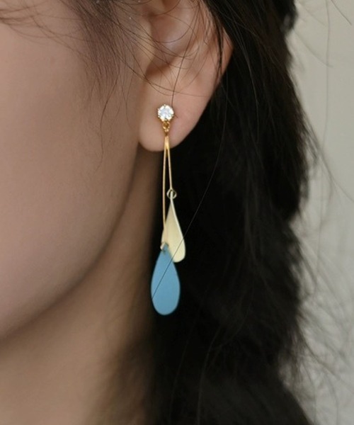 yu-ka(ユーカ)の「YU-KA:プレートタッセル イヤリング plate tassel earring(イヤリング・レディース・ゴールド・FREE)」の3枚目の写真