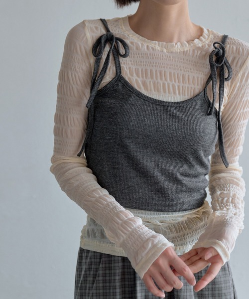 UNE MANSION(ユヌマンション)の「【レイヤード用おすすめ】ユニークボーダースモークシースルーカットソー(Tシャツ/カットソー・レディース・ベージュ/ホワイト/ブラウン/ブラック・FREE)」の4枚目の写真