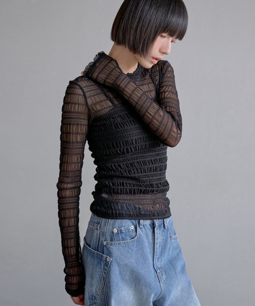 UNE MANSION(ユヌマンション)の「【レイヤード用おすすめ】ユニークボーダースモークシースルーカットソー(Tシャツ/カットソー・レディース・ベージュ/ホワイト/ブラウン/ブラック・FREE)」の10枚目の写真