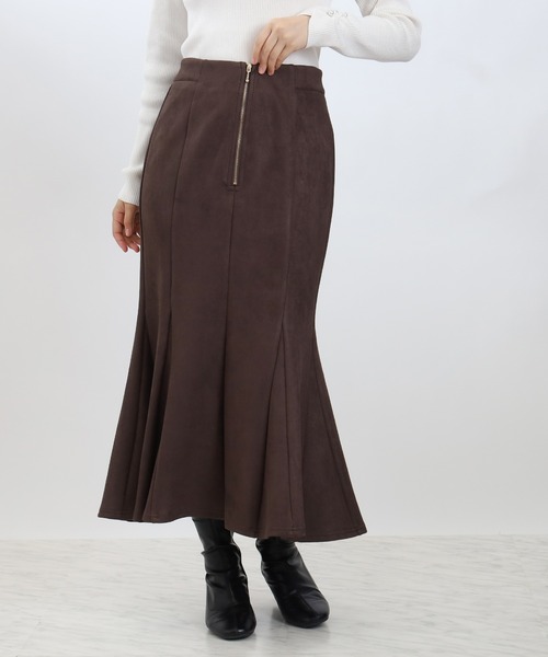 ASTORIA ODIER（アストリアオディール）の「フロントジップスエードマーメイドスカート（スカート・レディース・ベージュ/チャコールグレー/ブラウン・SMALL/MEDIUM）」の2枚目の写真