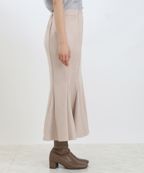 ASTORIA ODIER（アストリアオディール）の「フロントジップスエードマーメイドスカート（スカート・レディース・ベージュ/チャコールグレー/ブラウン・SMALL/MEDIUM）」の13枚目の写真