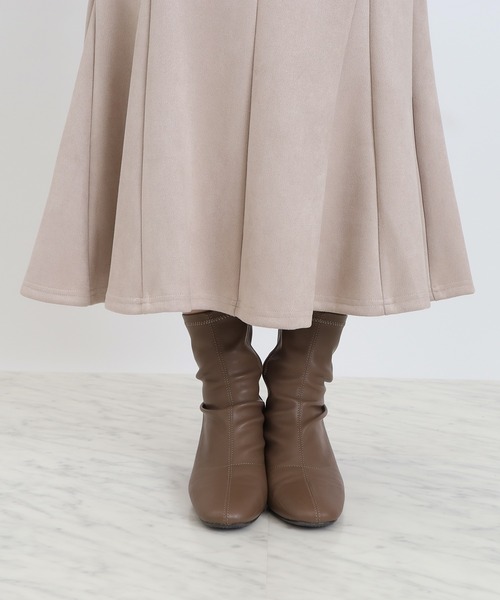 ASTORIA ODIER（アストリアオディール）の「フロントジップスエードマーメイドスカート（スカート・レディース・ベージュ/チャコールグレー/ブラウン・SMALL/MEDIUM）」の16枚目の写真