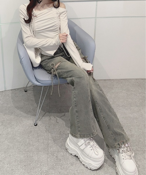 one way(ワンウェイ)の「サイドリボンデニムパンツ(デニムパンツ・レディース・ブラック/ブルー・SMALL/MEDIUM)」の8枚目の写真