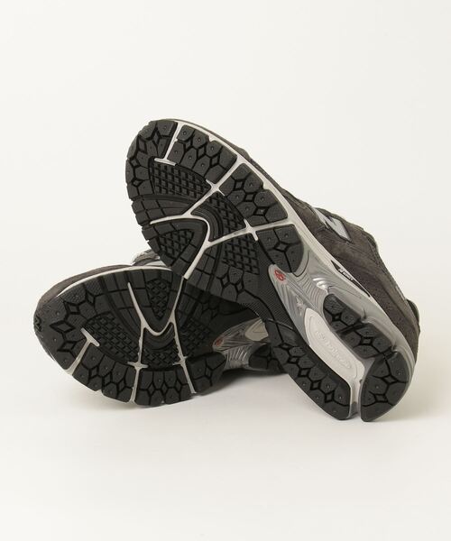 NEW BALANCE（ニューバランス）の「U2000R A（スニーカー・メンズ・グレー・26.5cm/27.0cm/27.5cm/28.0cm/28.5cm/26.0cm/25.5cm/29.0cm）」の3枚目の写真