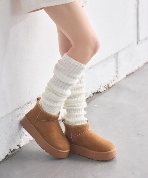 RETRO GIRL（レトロガール）の「ショートムートン（ブーツ・レディース・ブラック/キャメル/ダークグレー・MEDIUM/LARGE）」の7枚目の写真
