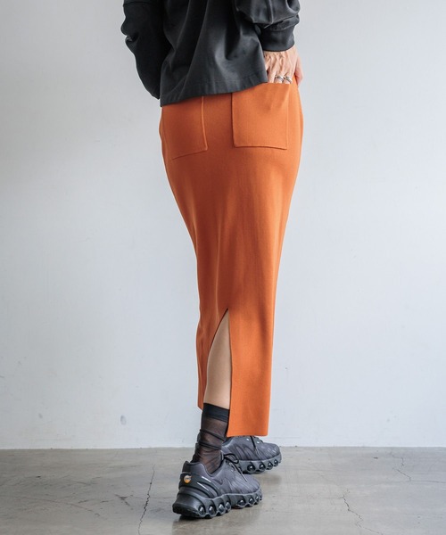 HEREIAM（ヘレイアム）の「【HEREIAM】EASYニットナロースカート（スカート・レディース・バイオレット/オレンジ系/ブラック・SMALL/MEDIUM）」の5枚目の写真