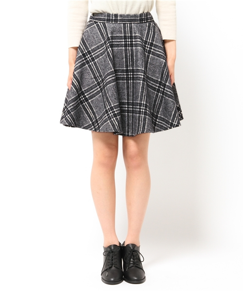 Chico(チコ)の「【who's who Chico】チェックフレアスカート(スカート・レディース・ベージュ/グレー/ホワイト・FREE)」の8枚目の写真