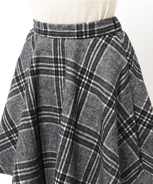 Chico(チコ)の「【who's who Chico】チェックフレアスカート(スカート・レディース・ベージュ/グレー/ホワイト・FREE)」の11枚目の写真