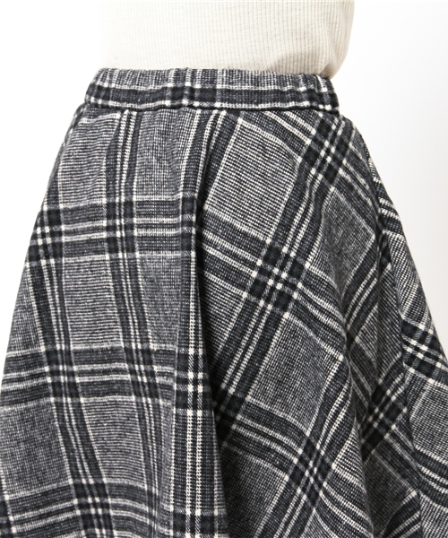 Chico(チコ)の「【who's who Chico】チェックフレアスカート(スカート・レディース・ベージュ/グレー/ホワイト・FREE)」の12枚目の写真