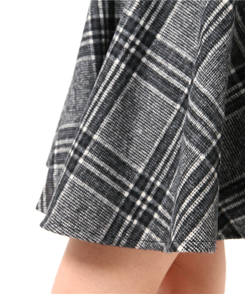 Chico(チコ)の「【who's who Chico】チェックフレアスカート(スカート・レディース・ベージュ/グレー/ホワイト・FREE)」の13枚目の写真