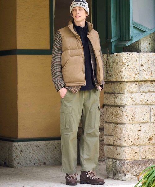 UNION STATION（ユニオンステーション）の「フェイクスウェード 中綿ベスト（ダウンベスト・メンズ・ブラック/ベージュ・M/L）」の9枚目の写真