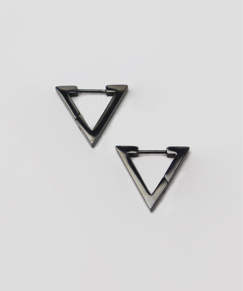 ieLS（イエルズ）の「金属アレルギー対応「ieLS」ステンレス　トライアングルフープピアス（ピアス（両耳用）・メンズ・ブラック/シルバー/ゴールド・ONE SIZE）」の5枚目の写真