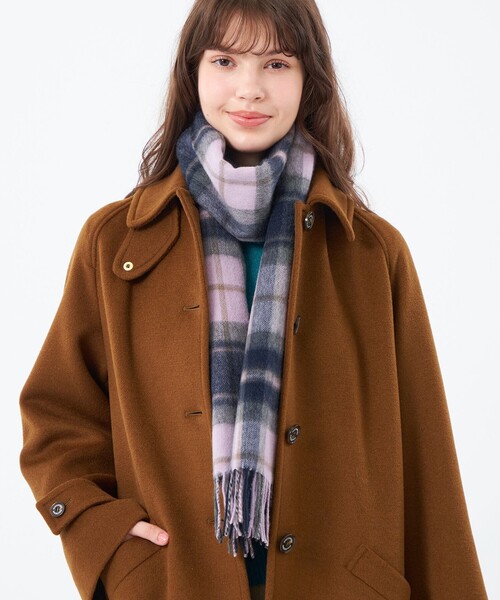 MACKINTOSH PHILOSOPHY（ﾏｯｷﾝﾄｯｼｭ ﾌｨﾛｿﾌｨｰ）の「ウォッシャブルカシミヤハウスチェックマフラー（マフラー・レディース・ベージュ/ピンク系その他2・FREE）」の2枚目の写真