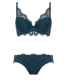 AMOSTYLE BY TRIUMPH（アモスタイルバイトリンプ）の「Daily AMOSTYLE 3","4カップブラ ブラ&ショーツセット ウェーブラティス【B","C","Dカップ】 AMST527 WHU + Hikini JX（ブラ&ショーツ）」