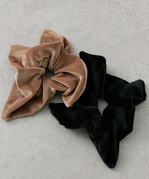 PUAL CE CIN（ピュアルセシン）の「【＠noricorico102企画】ベロアシュシュ（シュシュ・レディース・ブラック/ベージュ系・FREE）」の6枚目の写真