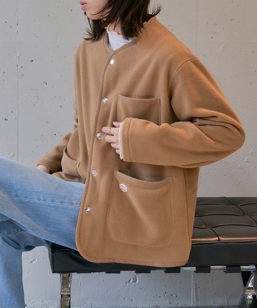 Vincent et Mireille（バンソンエミレイユ）の「【Vincent et Mireille】FLEECE CARDIGAN（カーディガン/ボレロ・レディース・ブラック/ベージュ・36）」の2枚目の写真