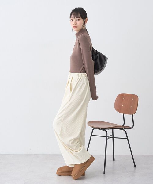 earth music&ecology(アースミュージックアンドエコロジー)の「レンチング(TM)エコヴェロ(TM)(リブタートル)(ニット/セーター・レディース・レッド/ブラウン/ブラック/アイボリー/グレー/その他7・S/M)」の17枚目の写真