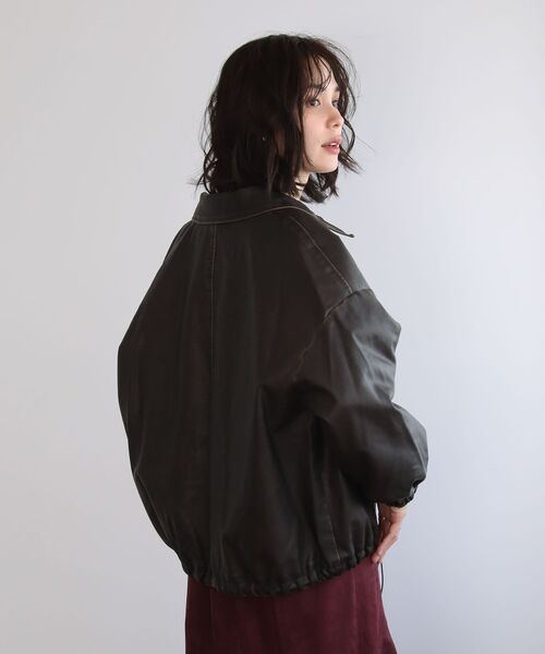 ELENCARE DUE（エレンカーレデュエ）の「・ELENCARE DUE 合成皮革ブルゾン（ブルゾン・レディース・ブラック/ブラウン/ボルドー・FREE）」の10枚目の写真