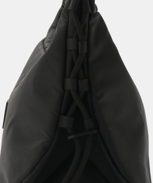 HUNTER(ハンター)の「HUNTER/ハンター TRALEL HOBO SLING UBS3932 NRS-BLK(ショルダーバッグ・レディース・ブラック・FREE)」の12枚目の写真