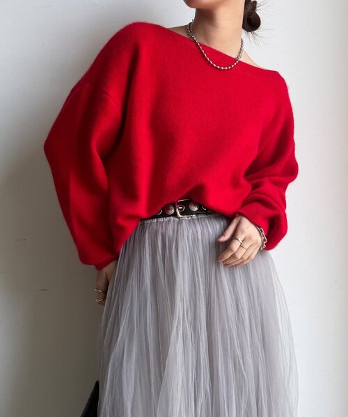 DouDou（ドゥドゥ）の「ファーウールボートネックプルオーバー（ニット/セーター・レディース・レッド/オフホワイト/ブラウン/ネイビー/グレー・FREE）」の5枚目の写真