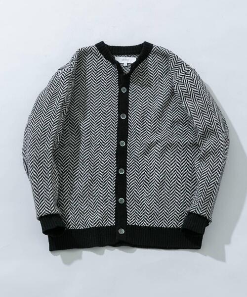 URBAN RESEARCH ROSSO MEN(アーバンリサーチロッソメン)の「『XLサイズあり』ヘリンボーン柄クルーニットカーディガン(カーディガン/ボレロ・メンズ・ネイビー/グレー/アイボリー/ブラック・SMALL/MEDIUM/LARGE/X-LARGE)」の1枚目の写真