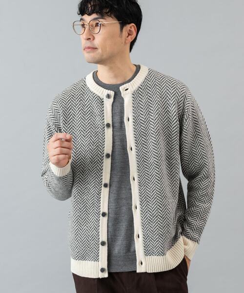 URBAN RESEARCH ROSSO MEN(アーバンリサーチロッソメン)の「『XLサイズあり』ヘリンボーン柄クルーニットカーディガン(カーディガン/ボレロ・メンズ・ネイビー/グレー/アイボリー/ブラック・SMALL/MEDIUM/LARGE/X-LARGE)」の5枚目の写真