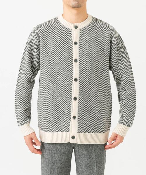 URBAN RESEARCH ROSSO MEN(アーバンリサーチロッソメン)の「『XLサイズあり』ヘリンボーン柄クルーニットカーディガン(カーディガン/ボレロ・メンズ・ネイビー/グレー/アイボリー/ブラック・SMALL/MEDIUM/LARGE/X-LARGE)」の9枚目の写真