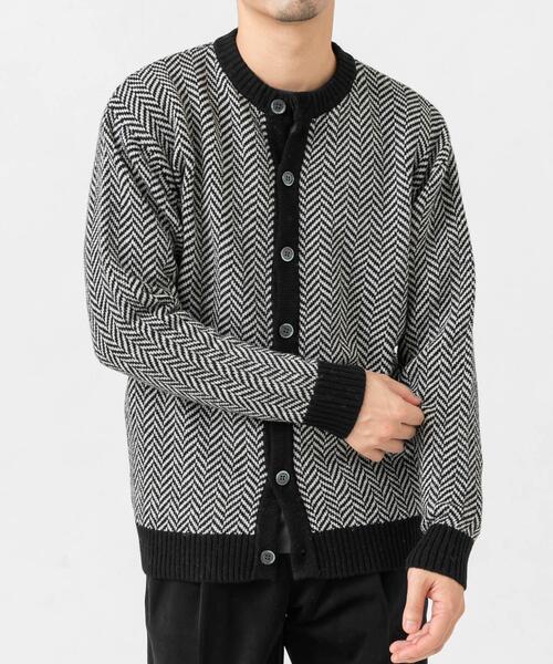 URBAN RESEARCH ROSSO MEN(アーバンリサーチロッソメン)の「『XLサイズあり』ヘリンボーン柄クルーニットカーディガン(カーディガン/ボレロ・メンズ・ネイビー/グレー/アイボリー/ブラック・SMALL/MEDIUM/LARGE/X-LARGE)」の22枚目の写真