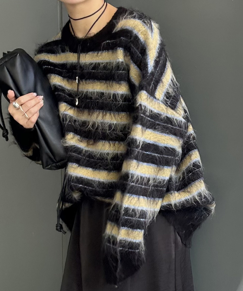 JOURNAL STANDARD（ジャーナルスタンダード）の「マルチボーダーシャギーニット（ニット/セーター・レディース・ブラック/マスタード・FREE）」の2枚目の写真