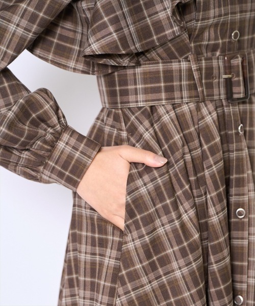 AND COUTURE(アンドクチュール)の「フリルケープシャツワンピース(ワンピース・レディース・グリーン系その他/ネイビー/ブラウン系その他/モカ・FREE)」の12枚目の写真