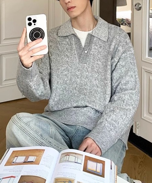 NOWLE(ノウル)の「【NOWLE】ケーブル編み フェイクレイヤード スキッパーニット(ニット/セーター・メンズ・ライトグレー/ライトベージュ/ライトブルー・MEDIUM/LARGE)」の6枚目の写真