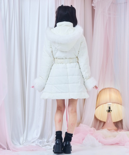 りんご‼️可愛すぎるほぼ未使用❣️PUMAホワイトダウンジャケット りんご様専用‼️可愛すぎるほぼ未使用❣️PUMAホワイトダウンジャケット