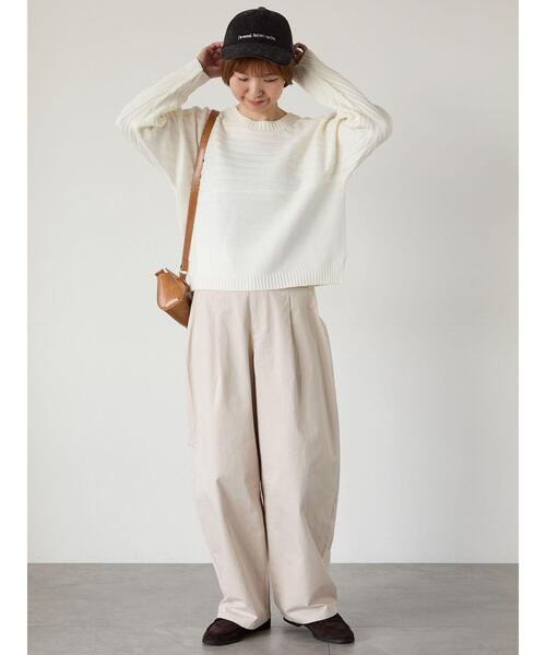 Lugnoncure(ルノンキュール)の「編地切替クルーネックニット(ニット/セーター・レディース・ベージュ/レッド/オフホワイト/ブルー/チャコールグレー・F)」の9枚目の写真