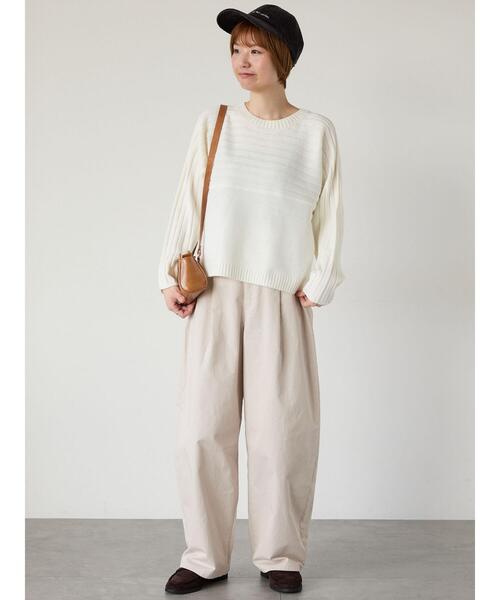 Lugnoncure(ルノンキュール)の「編地切替クルーネックニット(ニット/セーター・レディース・ベージュ/レッド/オフホワイト/ブルー/チャコールグレー・F)」の10枚目の写真