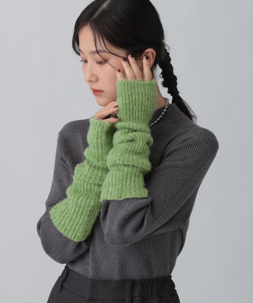 LEPSIM（レプシィム）の「ニットアームウォーマー　598103（アームカバー・レディース・グリーン/チャコールグレー・ONE SIZE）」の9枚目の写真