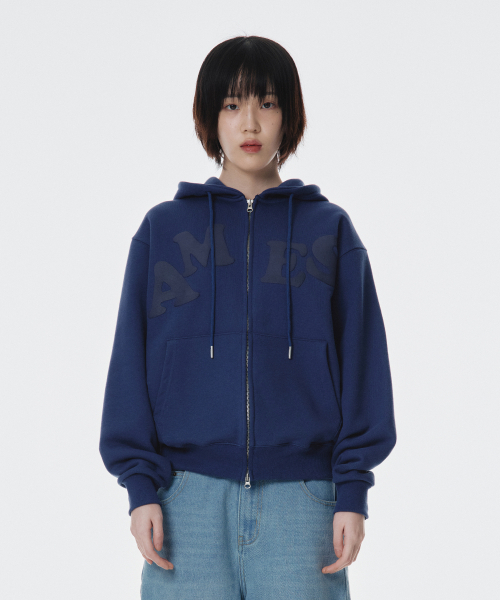 AMESWORLDWIDE(アメスワールドワイド)の「BIG TYPO HOODIE ZIP UP BLUE(パーカー・メンズ・その他・SMALL/MEDIUM/LARGE)」の2枚目の写真