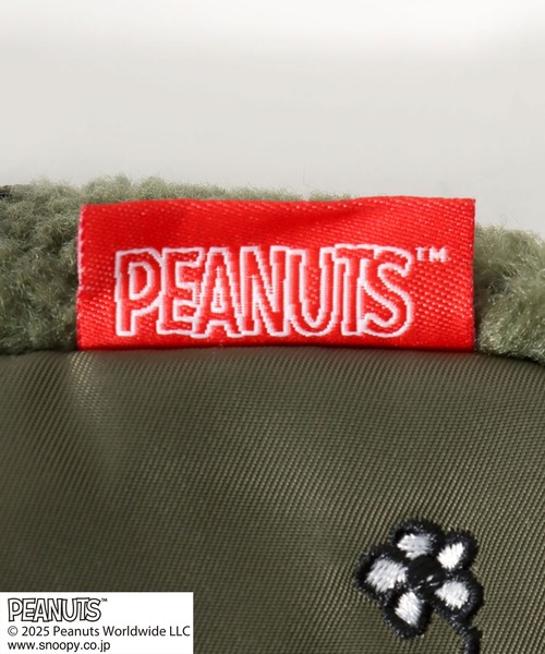 PEANUTS(ピーナッツ)の「PEANUTS SNOOPY(ピーナッツ スヌーピー)キャラクターワンポイント刺繍 ボア使いミニショルダーバッグ(ショルダーバッグ・レディース・カーキ/ブラック・FREE)」の4枚目の写真