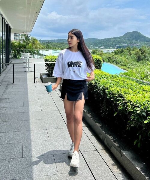 WANGGWAN(ワングァン)の「HYPE オーバーサイズ 半袖Tシャツ (ホワイト)(Tシャツ/カットソー・メンズ・その他・LARGE/MEDIUM)」の4枚目の写真