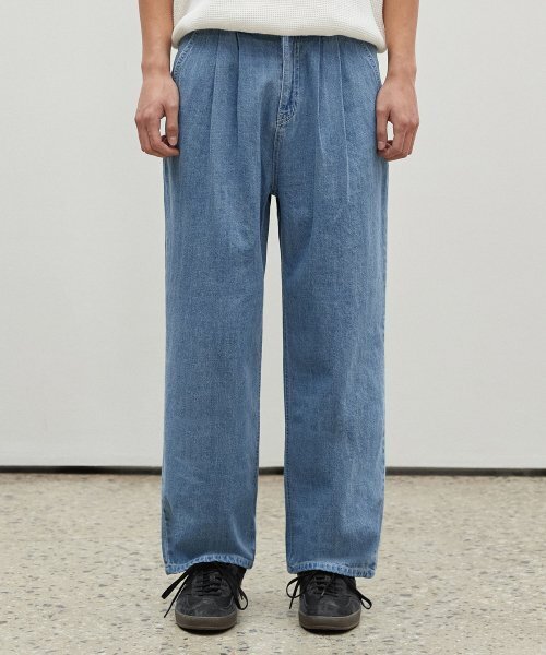 DECET（デケト）の「[夏生地]2Pleats Wide Jeans DCPT005Blue（デニムパンツ・レディース・その他・34/32/30/26/28）」の2枚目の写真
