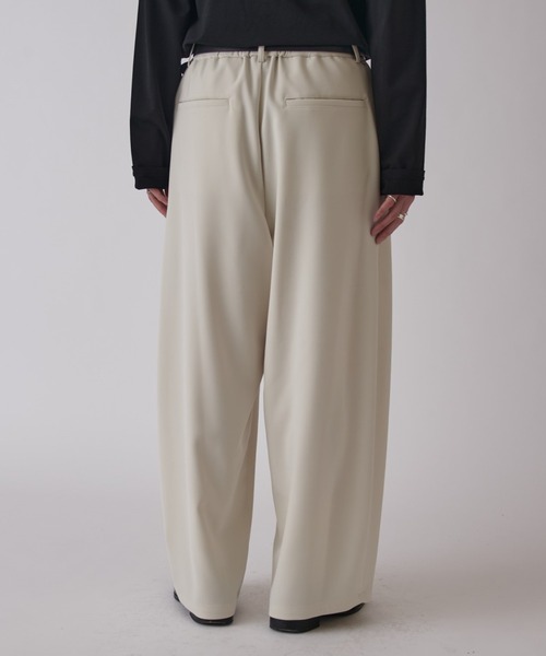 Lui's（ルイス）の「ダブルクロスベーシックカーブパンツ（スラックス・メンズ・ライトグレー/ネイビー/ブラック・M/S）」の16枚目の写真