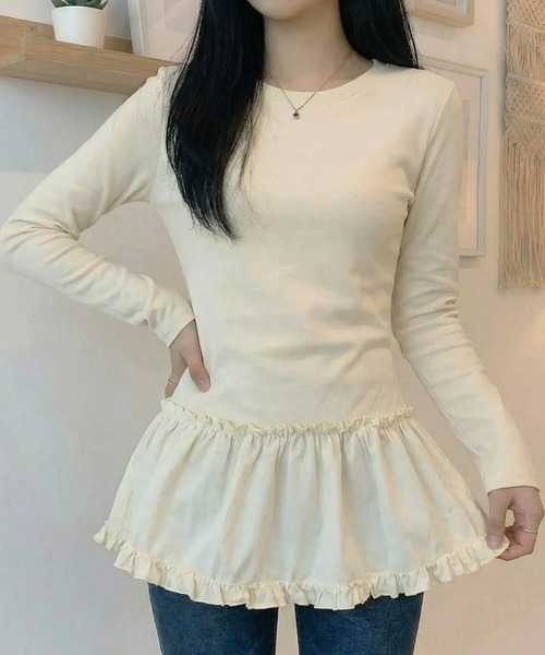 cammie(キャミー)の「裾デザイントップス(Tシャツ/カットソー・レディース・アイボリー/ブラック・M/L)」の1枚目の写真