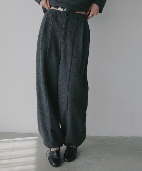 MANOF(マノフ)の「BOUCLE WIDE PANTS(その他パンツ・レディース・アイボリー/チャコールグレー・M/S)」の16枚目の写真